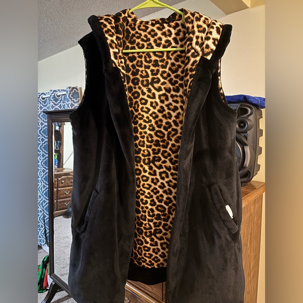 Heath Ceramics Black Vest with Leopard Lining